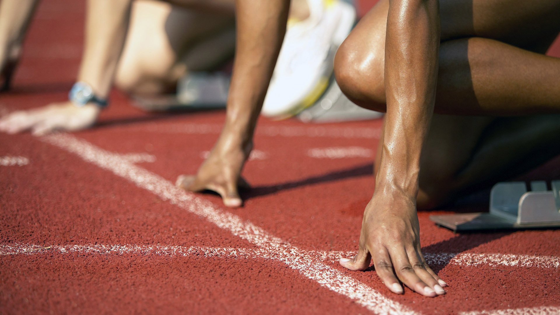 中国男足在巴黎奥运会上表现出色，赢得银牌，中国男足在奥运会进过球吗