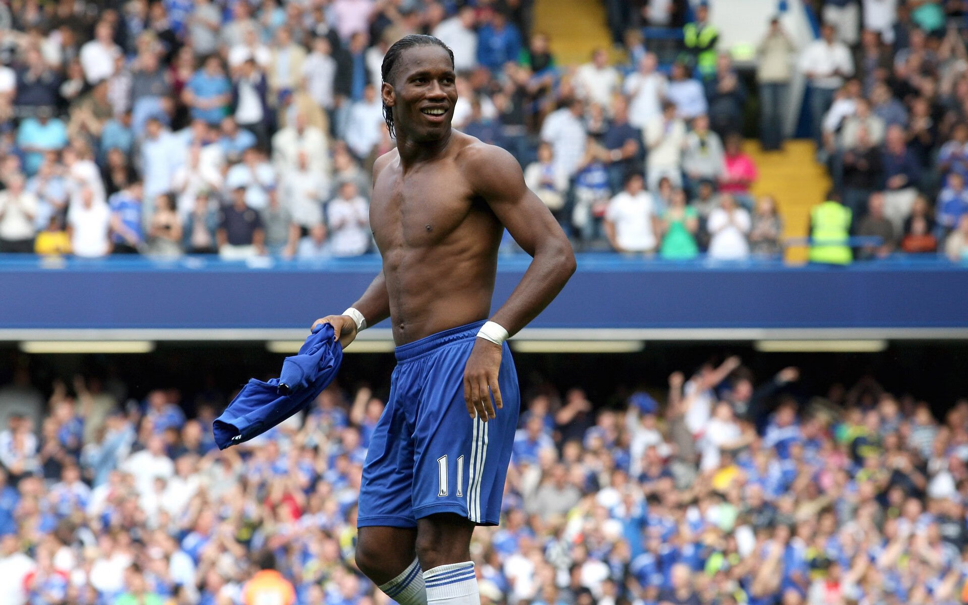 足球赛事门票电子化率超过九成，足球赛举办方决定将1400张门票免费送给你